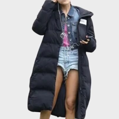 finestkind-jenna-ortega-puffer-coat
