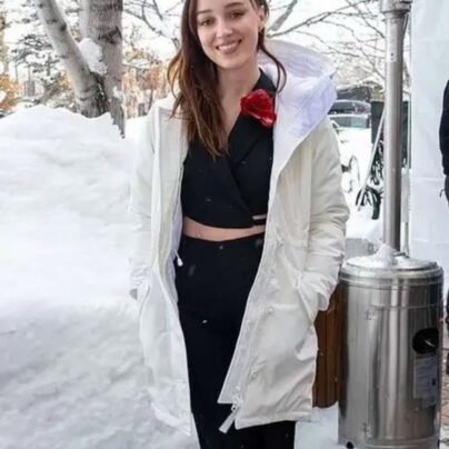 phoebe-dynevor-fair-play-jacket