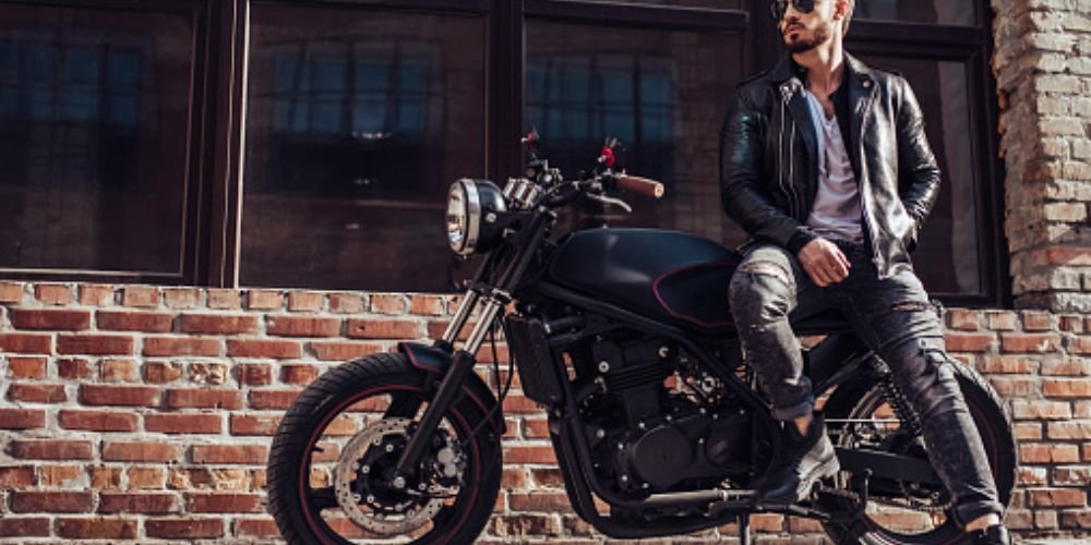 buying-of-motorcycle-leather-jacket
