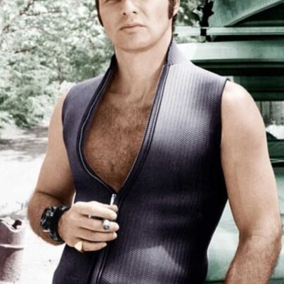 deliverance-burt-reynolds-vest.jpg